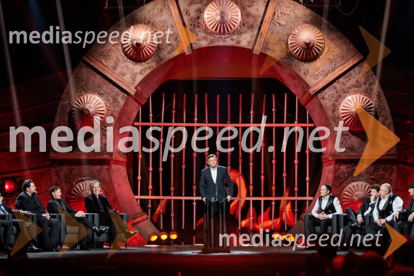 Na žaru z Ladom Bizovičarjem, Modrijani