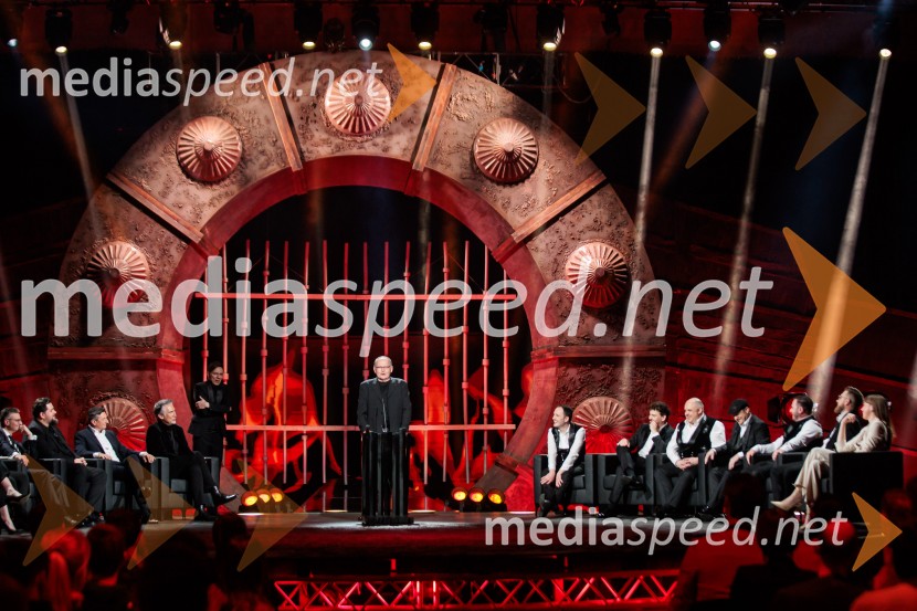 Na žaru z Ladom Bizovičarjem, Modrijani