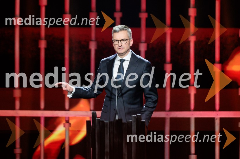 Na žaru z Ladom Bizovičarjem, Modrijani