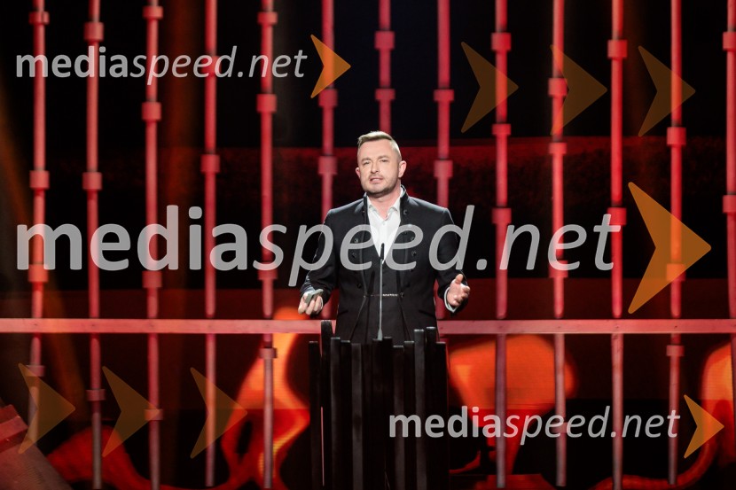 Na žaru z Ladom Bizovičarjem, Modrijani