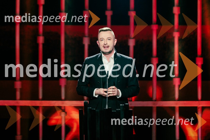 Na žaru z Ladom Bizovičarjem, Modrijani