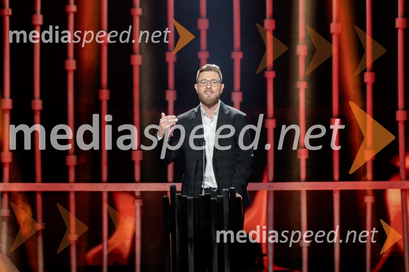 Na žaru z Ladom Bizovičarjem, Modrijani