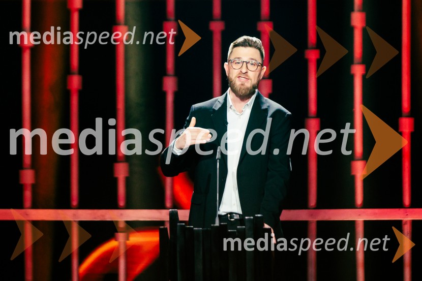 Na žaru z Ladom Bizovičarjem, Modrijani