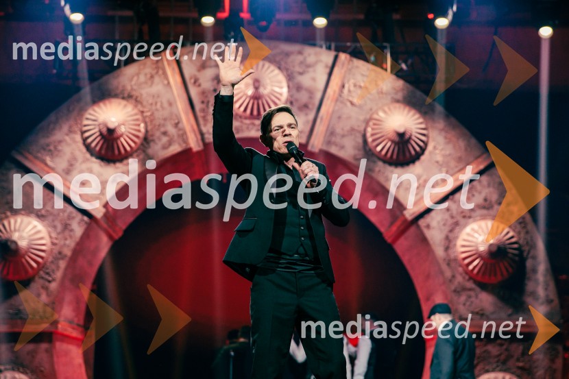 Na žaru z Ladom Bizovičarjem, Modrijani