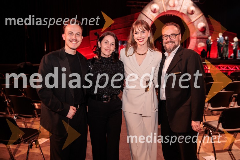 Na žaru z Ladom Bizovičarjem, Modrijani