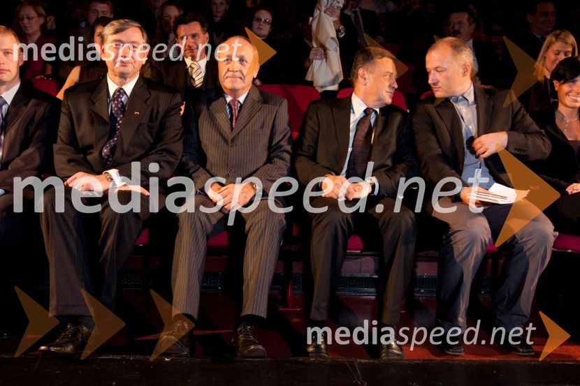 	Dr. Danilo Türk, predsednik Republike Slovenije, Branko Pavlin, predsednik uprave časopisne družbe Dnevnik, Zoran Jankovič, župan Ljubljane in Ali Žerdin, odgovorni urednik časnika DnevnikSlovenska gazela 2009