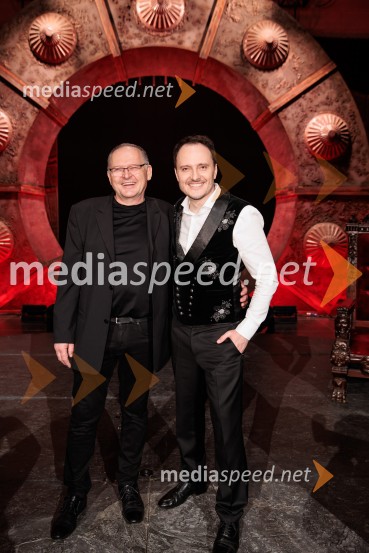 Na žaru z Ladom Bizovičarjem, Modrijani