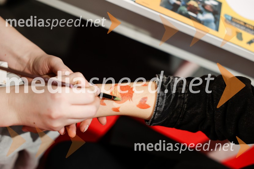 Skokci, animirani spektakel, Cineplexx