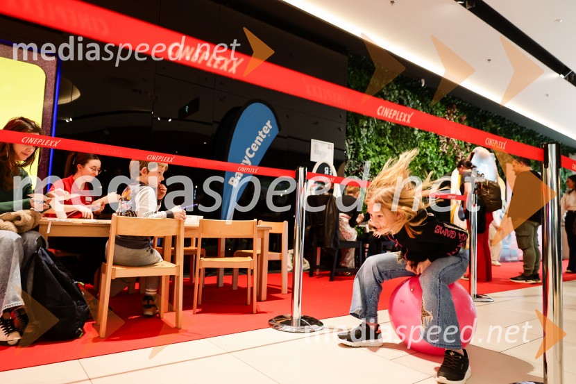 Skokci, animirani spektakel, Cineplexx