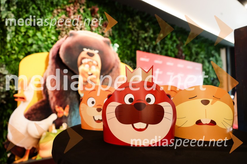 Skokci, animirani spektakel, Cineplexx