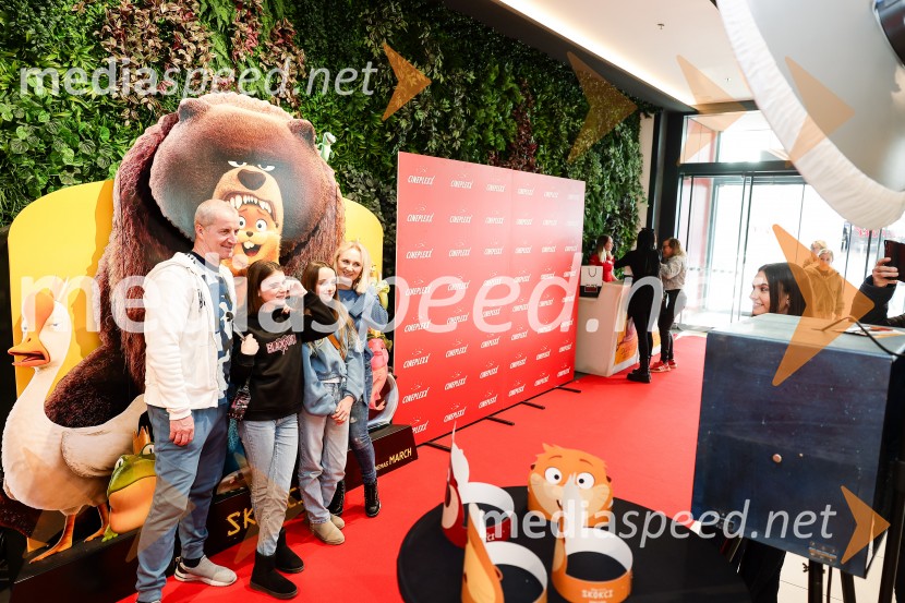 Skokci, animirani spektakel, Cineplexx