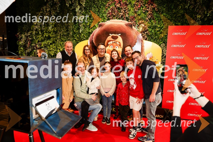 Skokci, animirani spektakel, Cineplexx