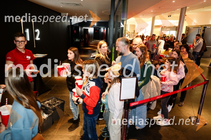 Skokci, animirani spektakel, Cineplexx