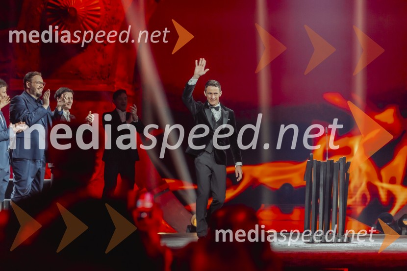 Na žaru z Ladom Bizovičarjem, Peter Prevc