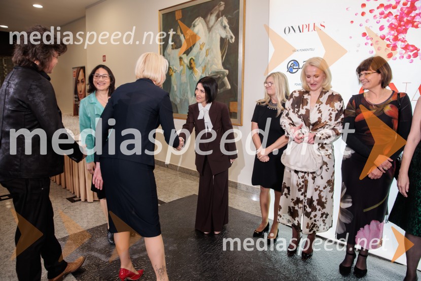 Častni naziv ONA 365 je prejela Bronja Žakelj