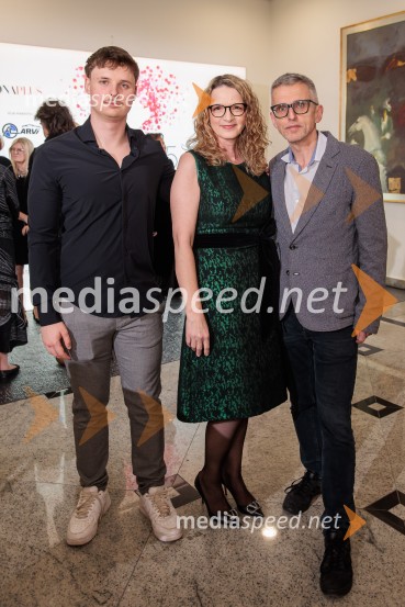 Častni naziv ONA 365 je prejela Bronja Žakelj