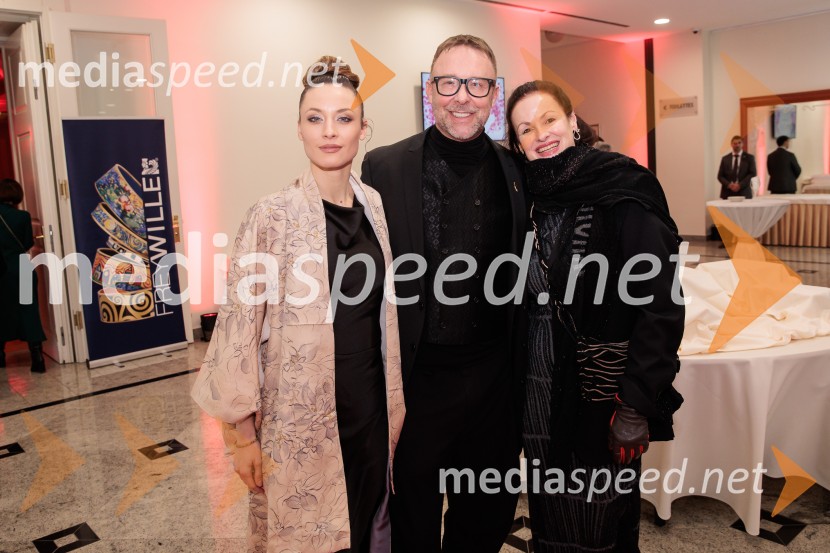 Častni naziv ONA 365 je prejela Bronja Žakelj