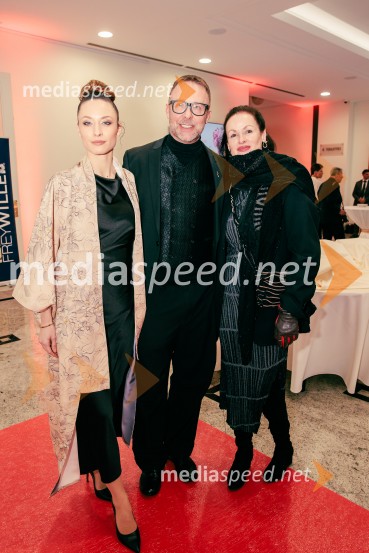 Častni naziv ONA 365 je prejela Bronja Žakelj