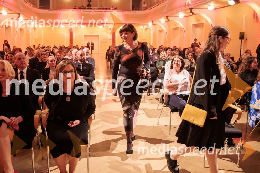 Častni naziv ONA 365 je prejela Bronja Žakelj