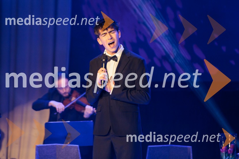 Častni naziv ONA 365 je prejela Bronja Žakelj