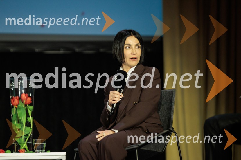 Častni naziv ONA 365 je prejela Bronja Žakelj