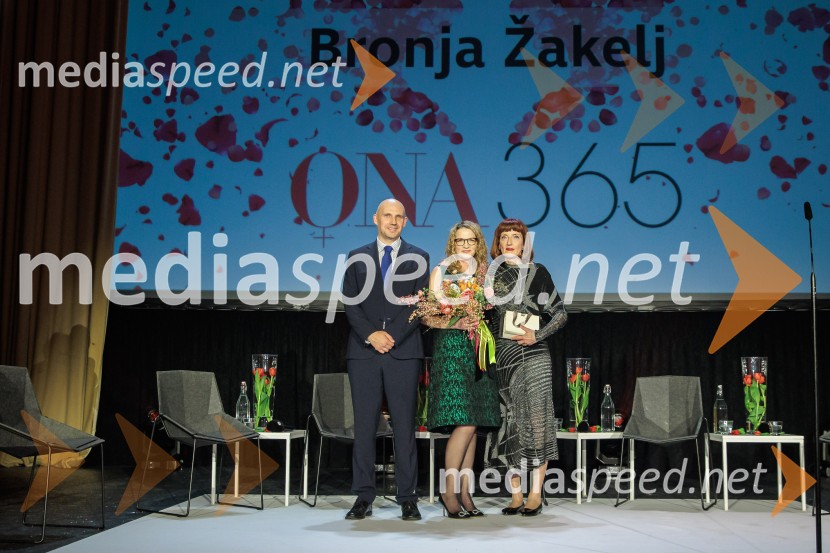 Častni naziv ONA 365 je prejela Bronja Žakelj