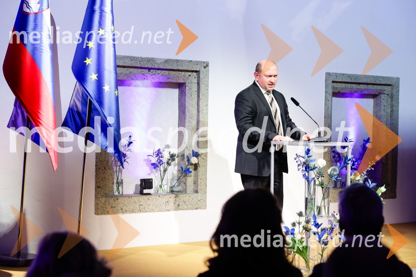 Podeljena priznanja programa L’Oréal-UNESCO »Za ženske v znanosti«