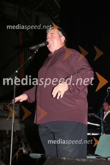 Vinko Coce, pevecVinko Coce in klapa Maslina, koncert