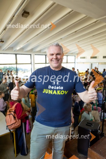 Cene Prevc bo nasledil Miha Deželaka, Dežela junakov