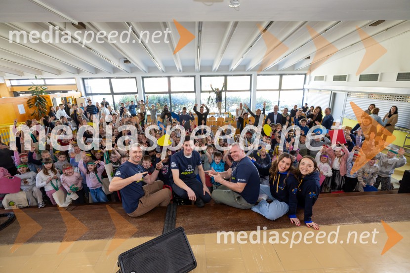 Cene Prevc bo nasledil Miha Deželaka, Dežela junakov