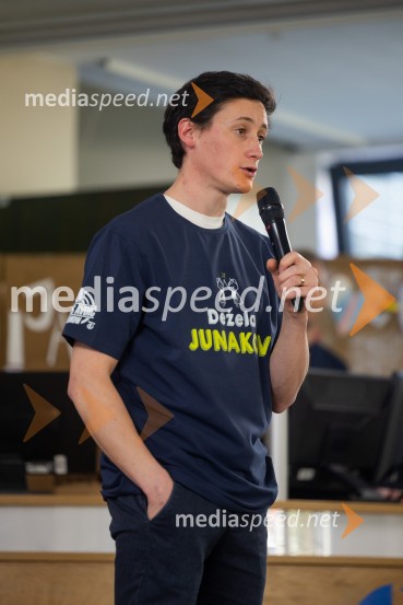 Cene Prevc bo nasledil Miha Deželaka, Dežela junakov