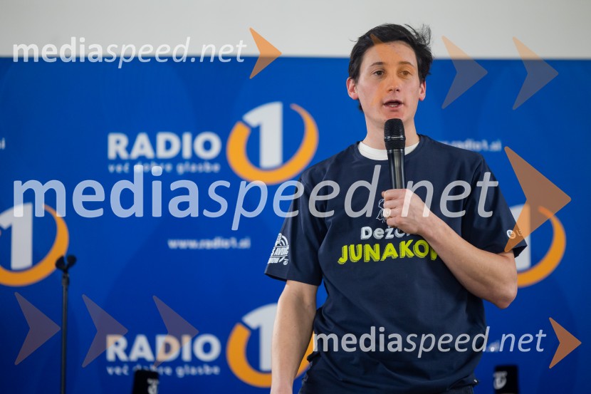 Cene Prevc bo nasledil Miha Deželaka, Dežela junakov