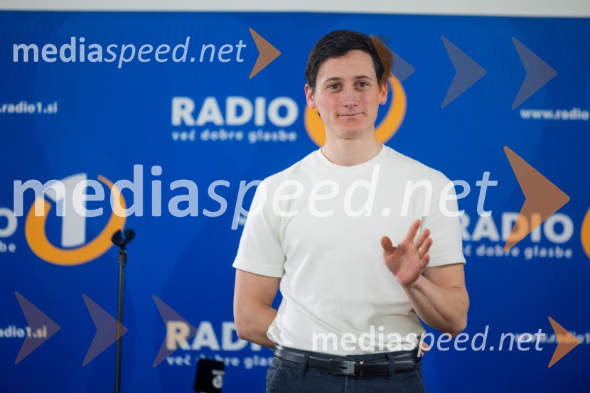 Cene Prevc bo nasledil Miha Deželaka, Dežela junakov