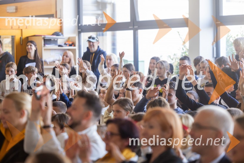 Cene Prevc bo nasledil Miha Deželaka, Dežela junakov