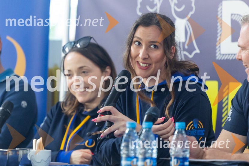 Cene Prevc bo nasledil Miha Deželaka, Dežela junakov