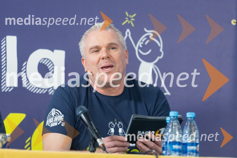 Cene Prevc bo nasledil Miha Deželaka, Dežela junakov