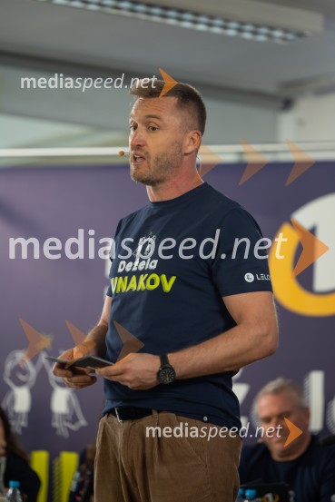 Cene Prevc bo nasledil Miha Deželaka, Dežela junakov