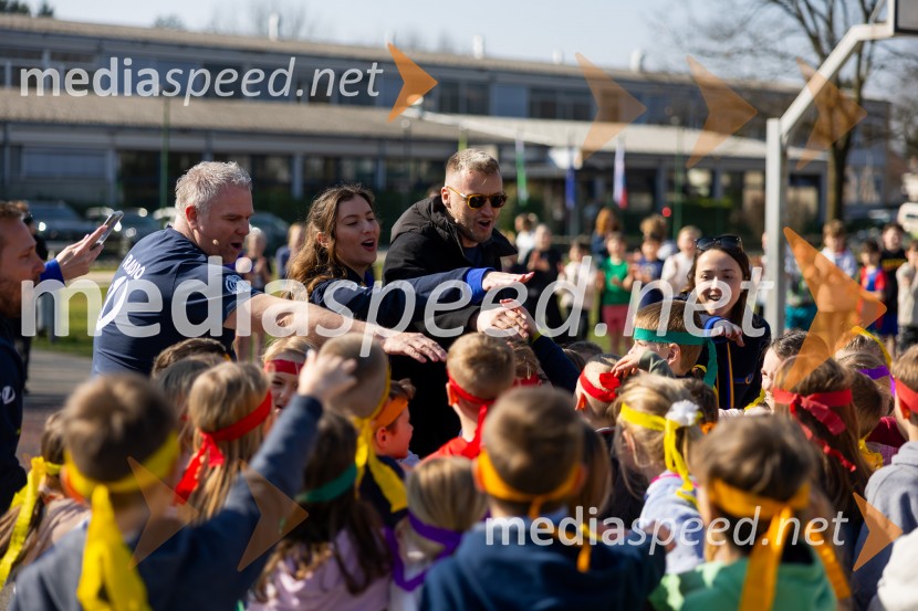 Cene Prevc bo nasledil Miha Deželaka, Dežela junakov