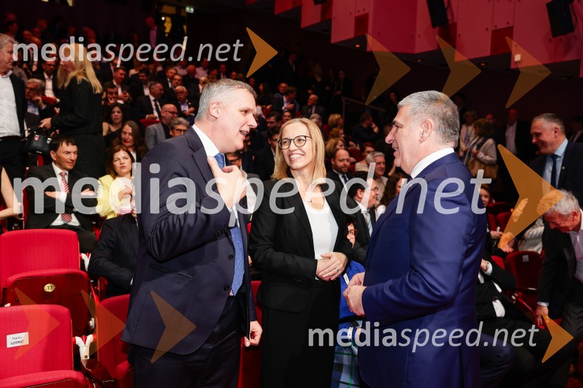 58. podelitev nagrad GZS, počastili najboljše slovenske gospodarstvenike