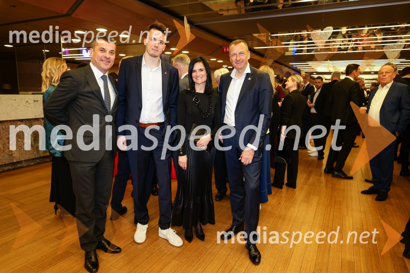 58. podelitev nagrad GZS, počastili najboljše slovenske gospodarstvenike