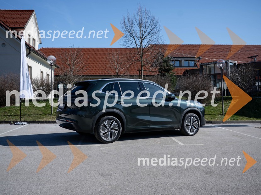 Geely Starray EM-i: hibridni SUV, ki napoveduje novo dobo mobilnosti