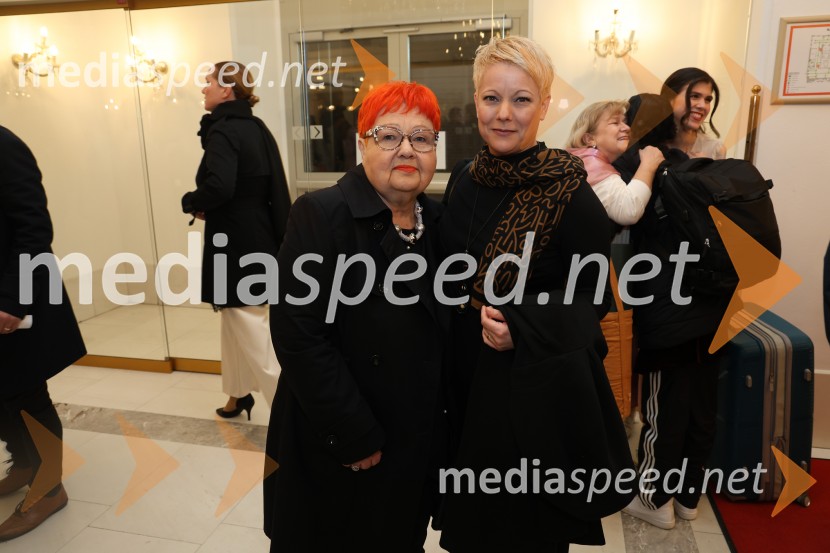  Zdenka Križančič;  Zsuzsa Budavari Novak, zborovodkinjaTramvaj Poželenje, svetovna premiera baleta, SNG Maribor