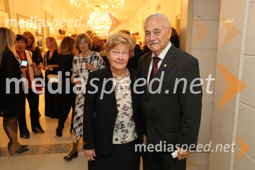  Alojzija Čas Moge;  Rudolf Moge, nekdanji politikTramvaj Poželenje, svetovna premiera baleta, SNG Maribor