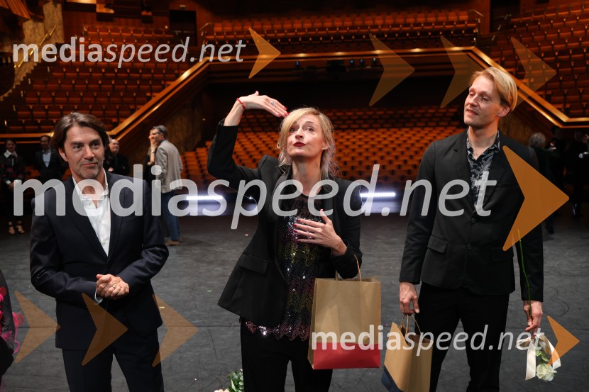  Edward Clug, umetniški direktor, Balet SNG Maribor;  Valentina Turcu, koreografinja in baletna solistka;  Sytze Jan Luske, baletni plesalecTramvaj Poželenje, svetovna premiera baleta, SNG Maribor