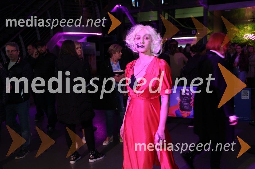 The Bride - Nevesta, Monster night, Maribox