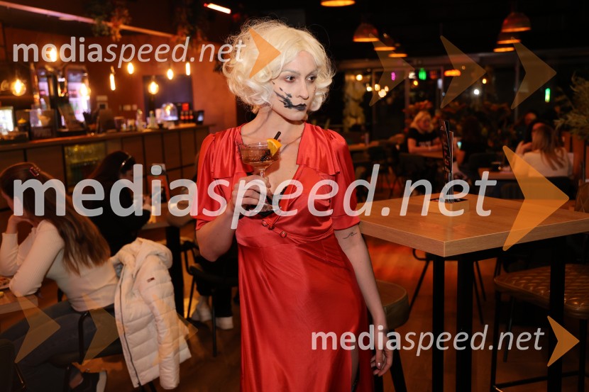 The Bride - Nevesta, Monster night, Maribox