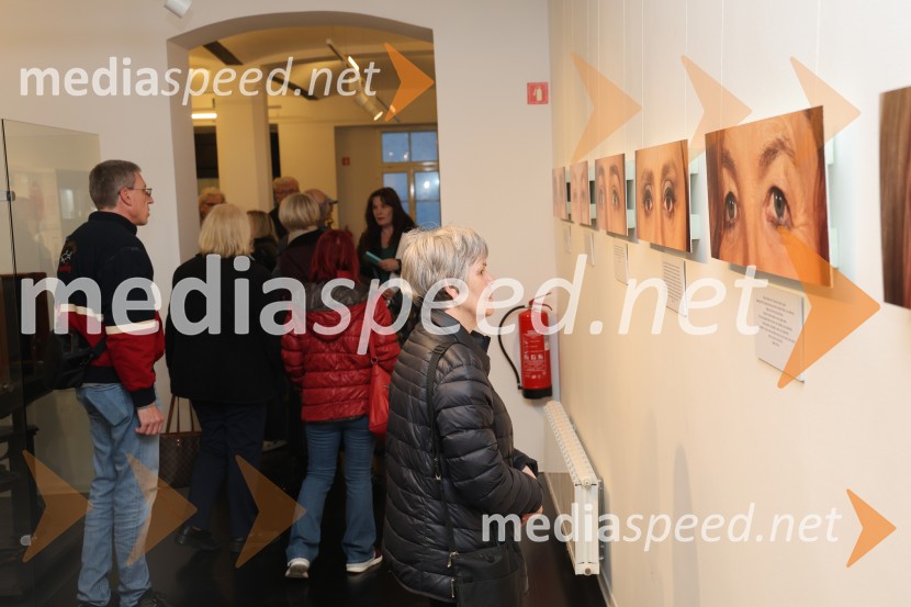 Otvoritev fotografske razstave Ženske Maribora