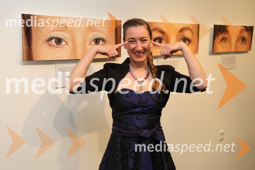  Maja Modrinjak, FotografinjaOtvoritev fotografske razstave Ženske Maribora