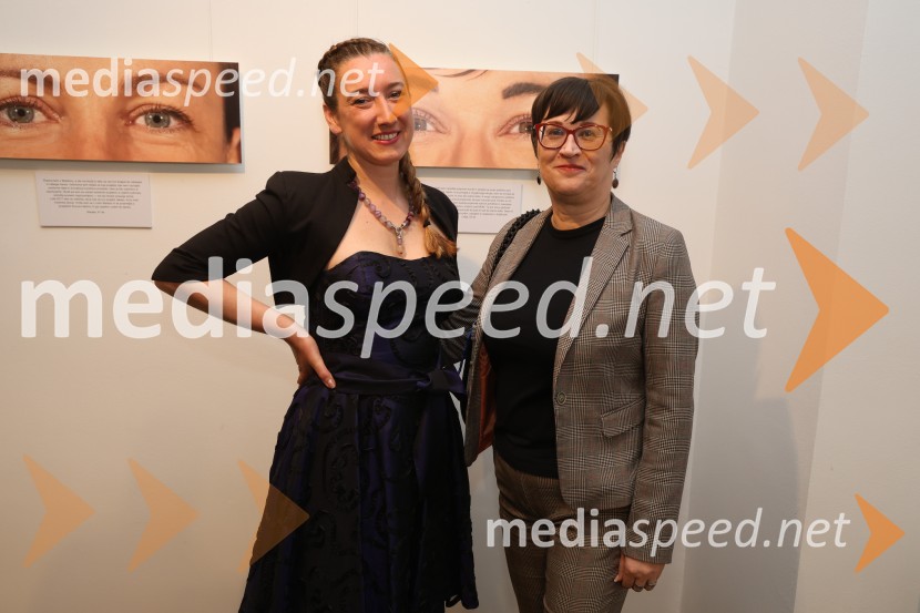  Maja Modrinjak, Fotografinja;  Lidija Divjak Mirnik, nekdanja poslanka DZ Republike SlovenijeOtvoritev fotografske razstave Ženske Maribora