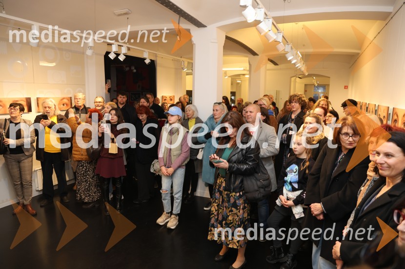 Otvoritev fotografske razstave Ženske Maribora